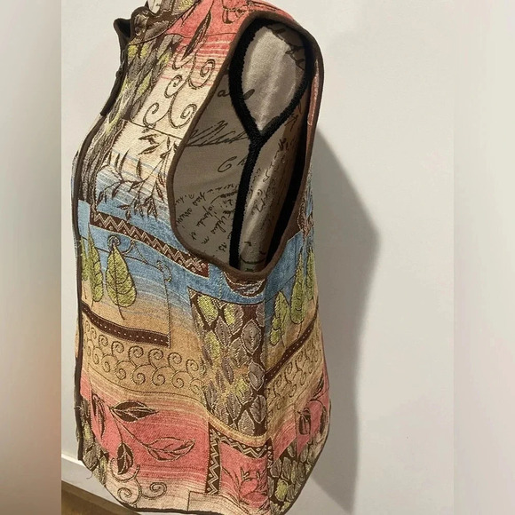 Alfred Dunner Ladies Tapestry Vest Cider House Fall Foliage Design Size 14 - Picture 5 of 9